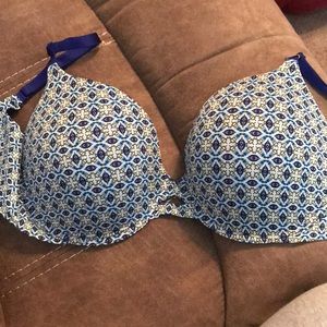Victoria’s Secret Perfect Shape bra